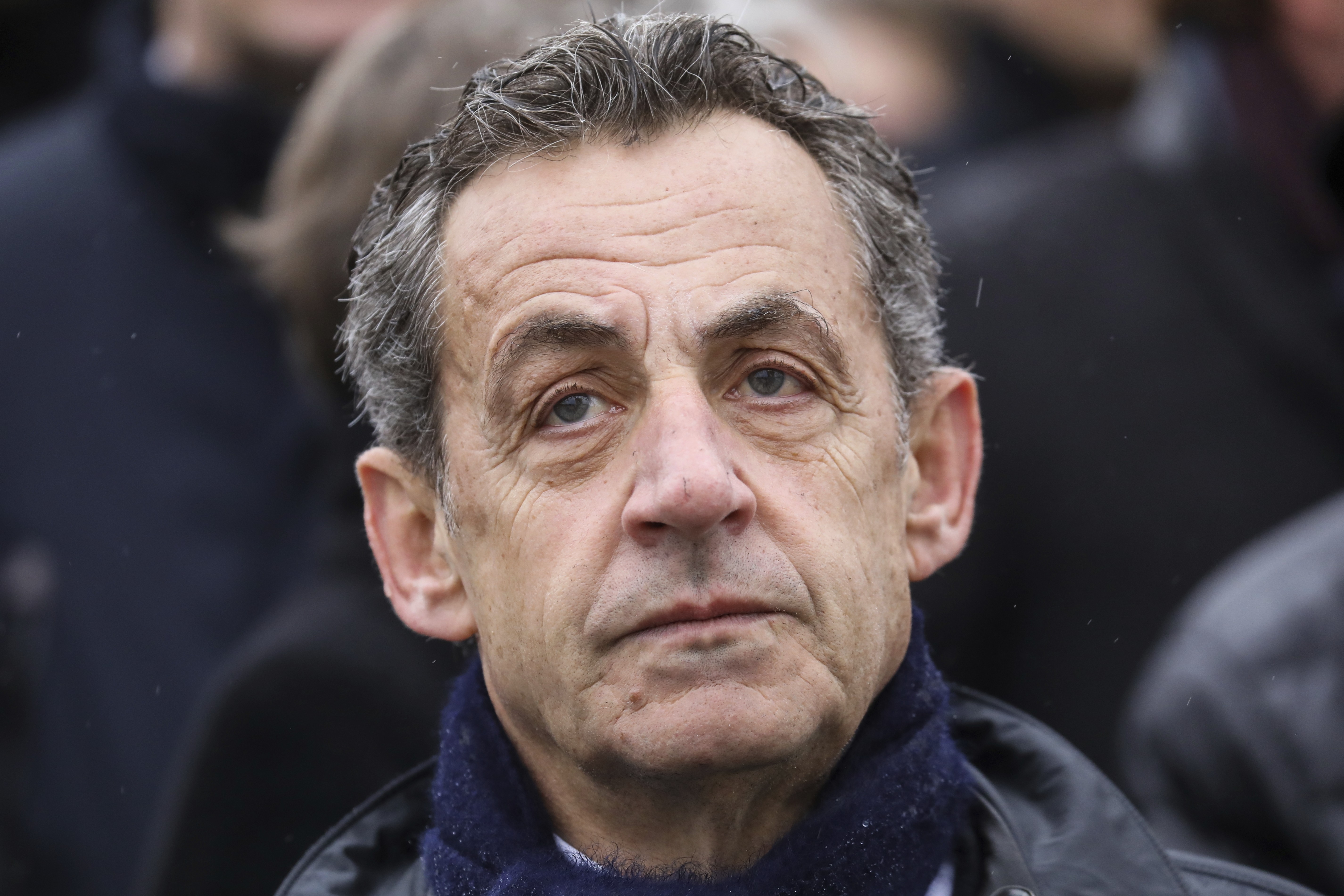 Suprema Corte da França mantém condenação de Sarkozy por corrupção; ex-presidente terá de usar tornozeleira eletrônica